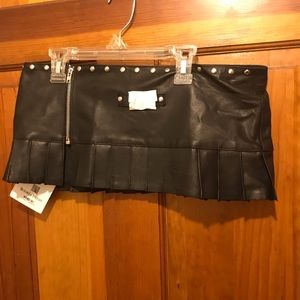 Leather mini skirt NWT SMALL